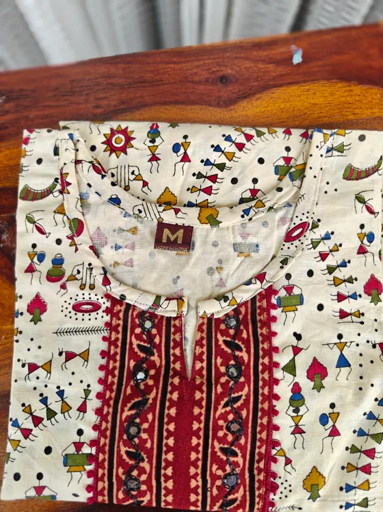 Short top Warli Tribal Print — Maroon short top by Alankaara by Nisha (view 2)